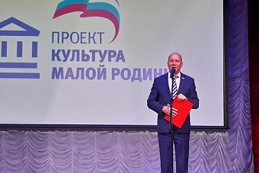 На модернизацию Центра культуры в Курманаевке направлено 4 млн рублей